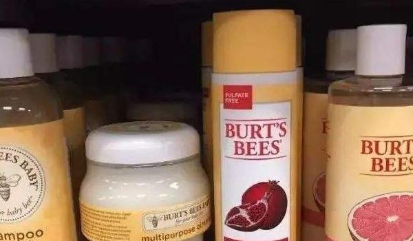 伯特小蜜蜂唇膏哪款较显色 超显色的小蜜蜂唇膏笔盘点